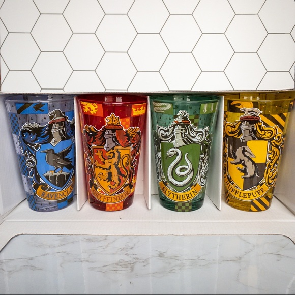 Harry Potter Houses 4 Piece Decorated Glasses - Picture 5 of 5